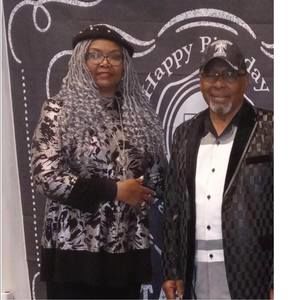 Meet your Posher, Liza